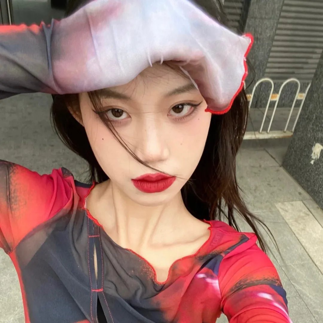 桃红女霸